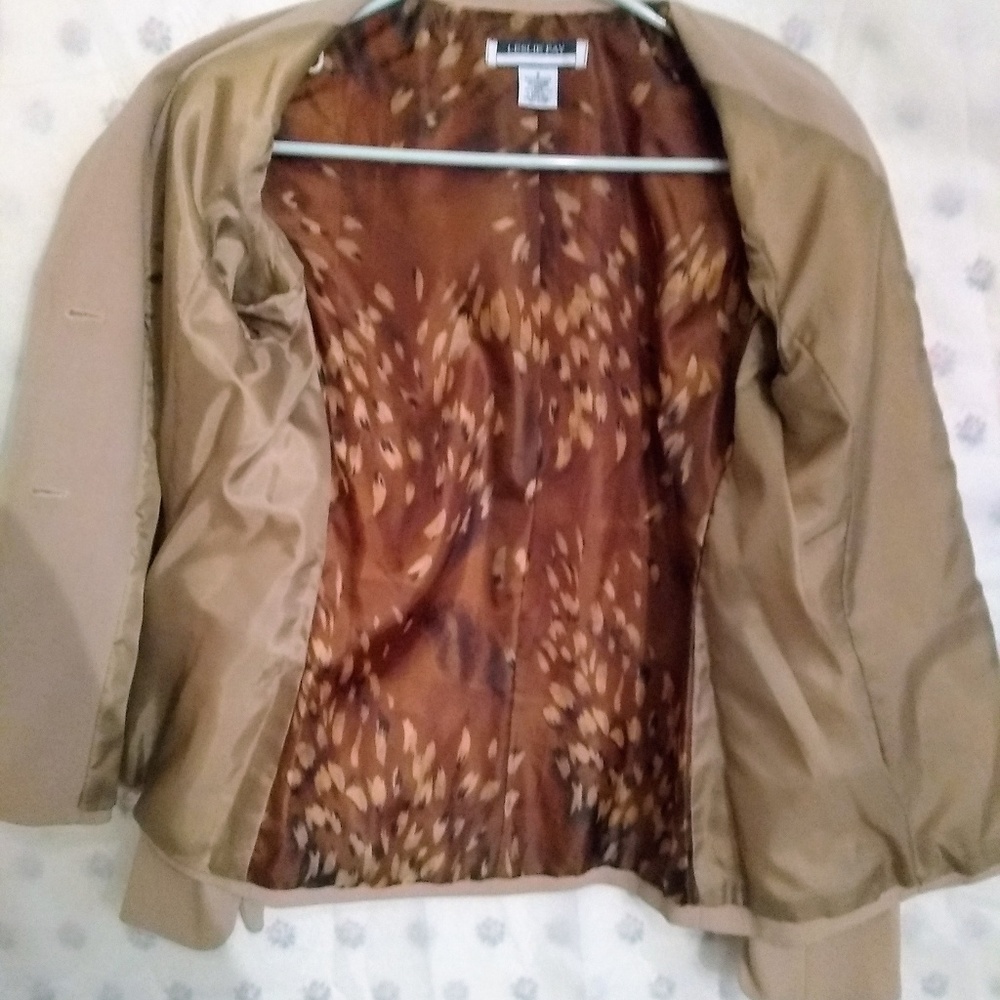 Leslie Fay Creme Blazer - Picture 7 of 8
